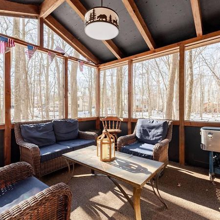 Cozy Cabin At Poconos With Hot Tub And Fire Pit East Stroudsburg Esterno foto